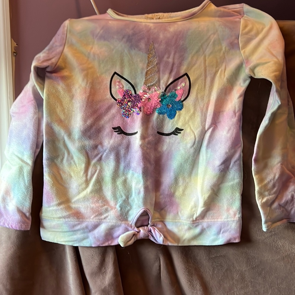 B tween girls sweatshirt with sequined unicorn size 12
